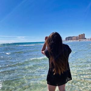 Meet your Posher, Veronica